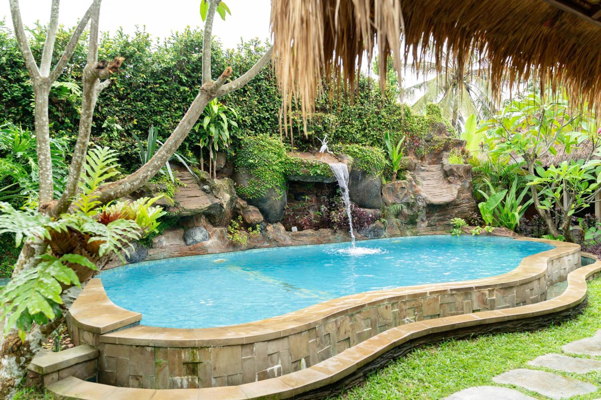 Puri Samaira Villa Tanjung  Buitenkant foto