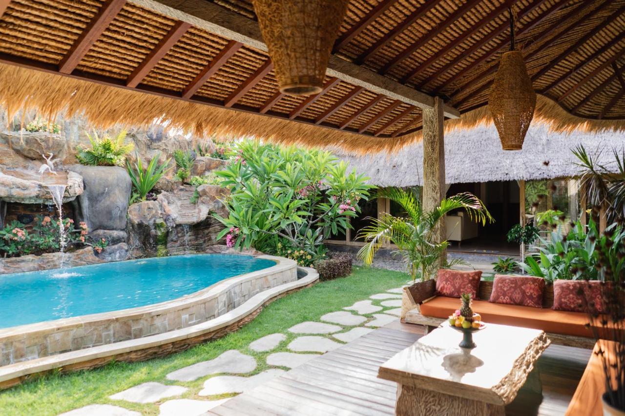 Puri Samaira Villa Tanjung  Buitenkant foto