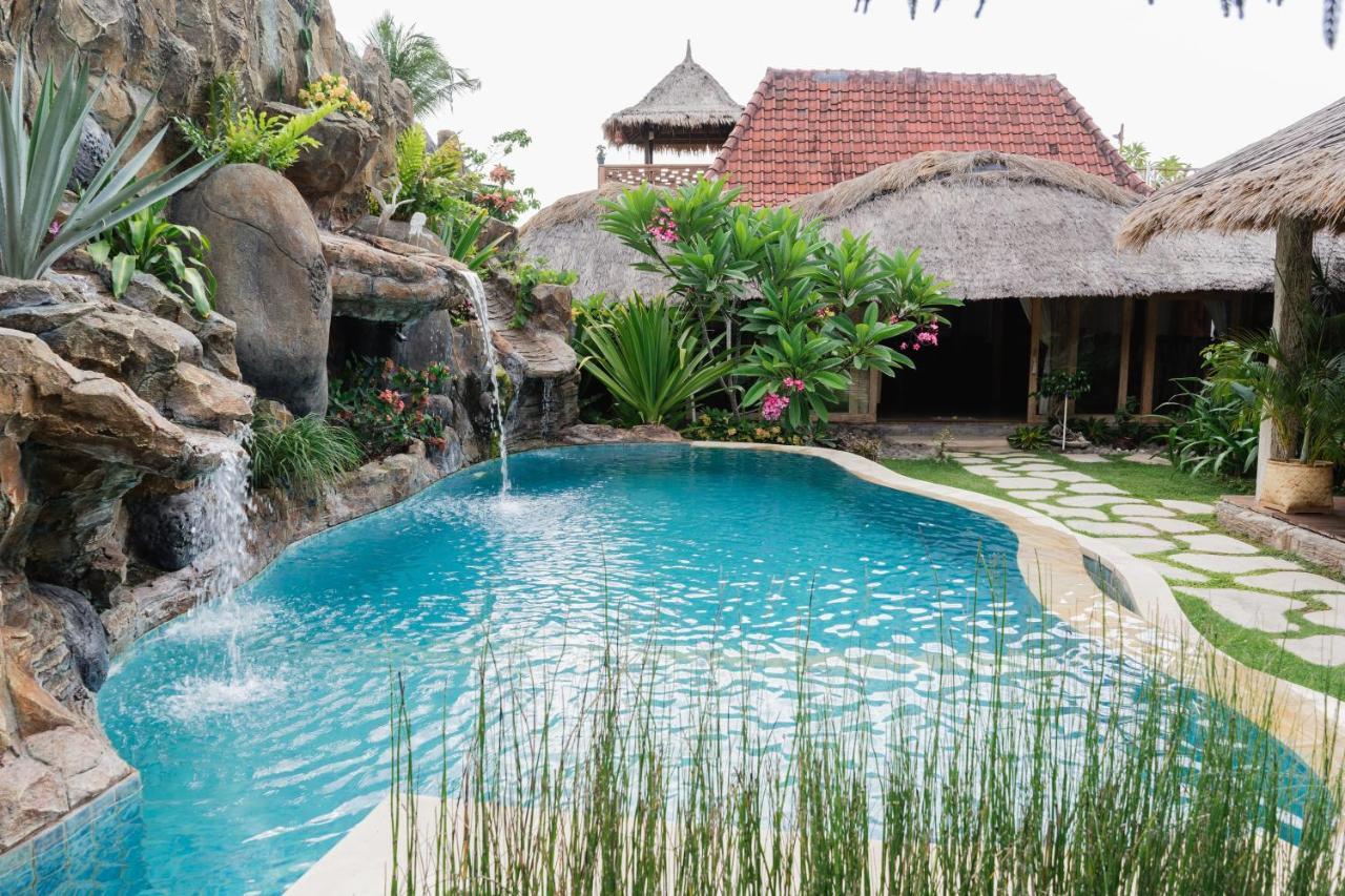 Puri Samaira Villa Tanjung  Buitenkant foto