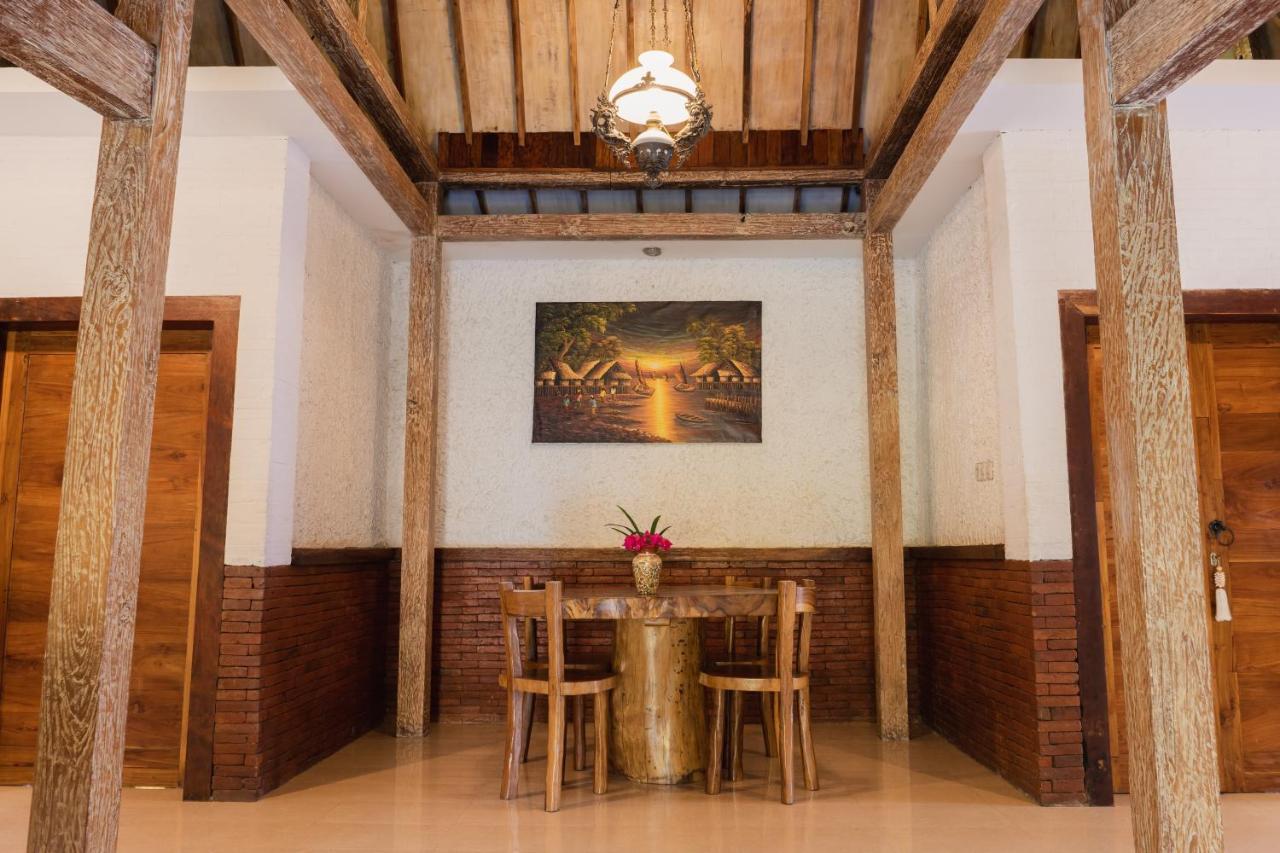 Puri Samaira Villa Tanjung  Buitenkant foto